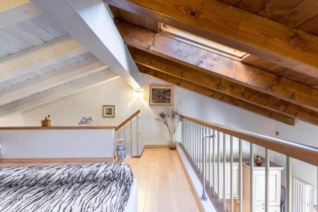Casa Vacanze Rosalba Ferrara di Monte Baldo Екстер'єр фото