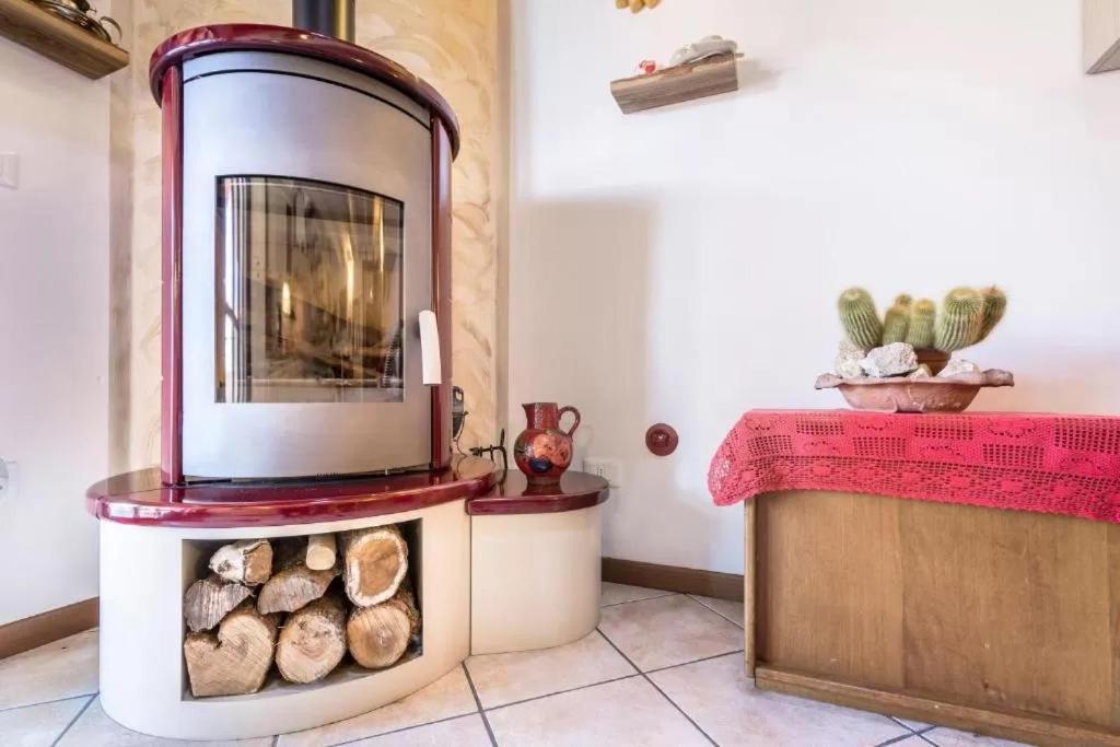 Casa Vacanze Rosalba Ferrara di Monte Baldo Екстер'єр фото